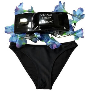 Anemone NWT Black Swim Bottom Women L